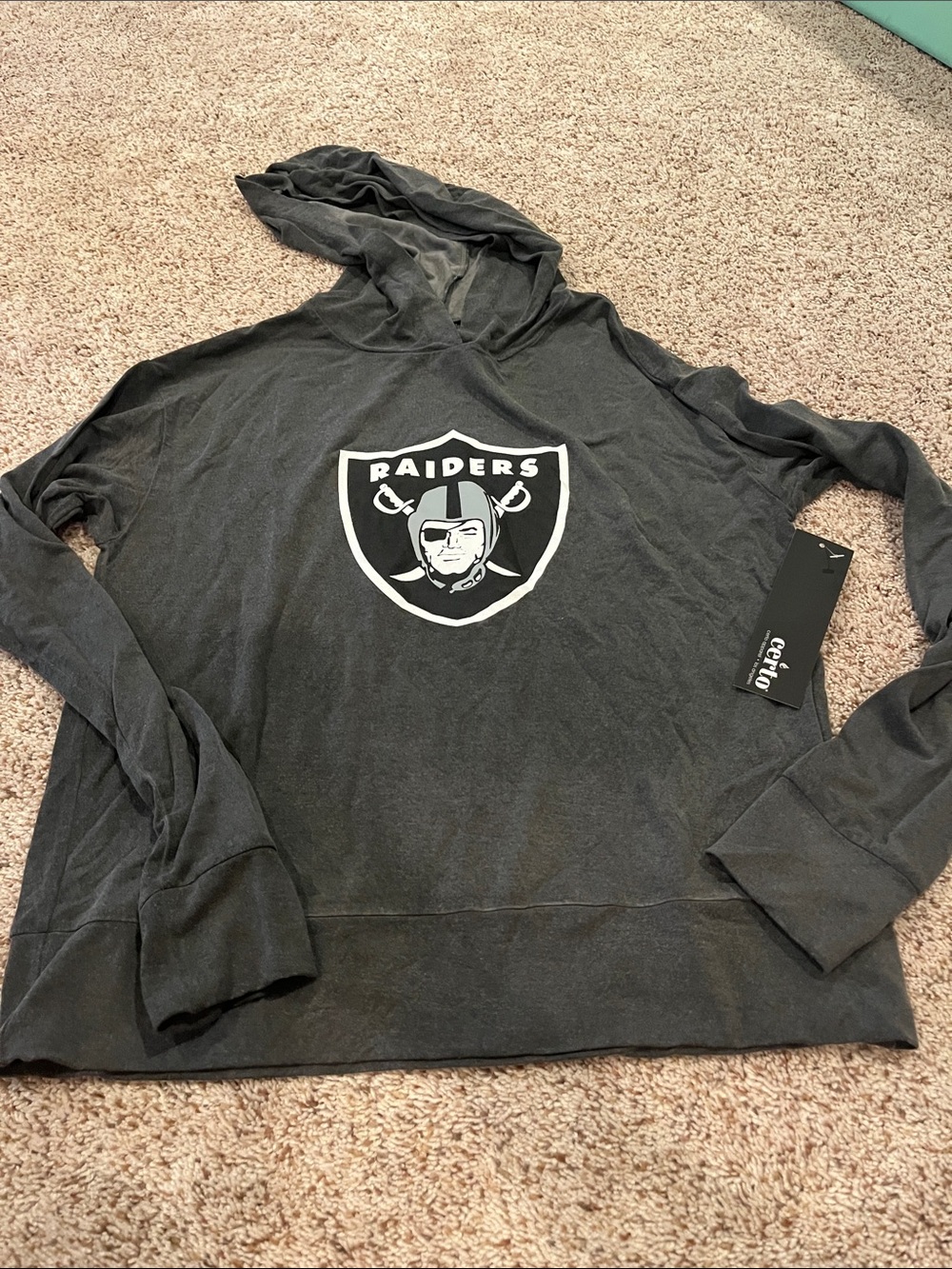 Las Vegas Raiders Women's Black Pullover Hoodie with Shield Logo